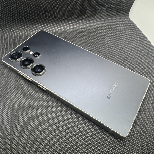 Samsung Galaxy S25 Ultra - Unlocked, 256 GB, Black, 12 GB, SM-S938U1