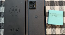 Mint
													Motorola Edge Plus 2023 - Unlocked, Black, 512 GB, 8 GB, photo 3 of 8