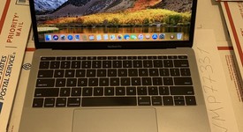 Good
													MacBook Pro 2016 (No Touch Bar) - 13" - Gray, 256 GB, 8 GB, photo 1 of 4