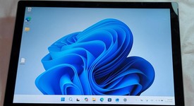 Good
													Microsoft Surface Pro 7 - I3, Platinum, 128 GB, 4 GB, photo 2 of 7