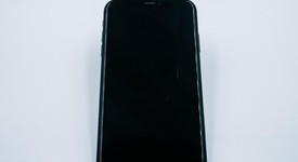 Fair
													Apple iPhone Xr - Straight Talk, Black, 128 GB, A1984, photo 3 of 13
