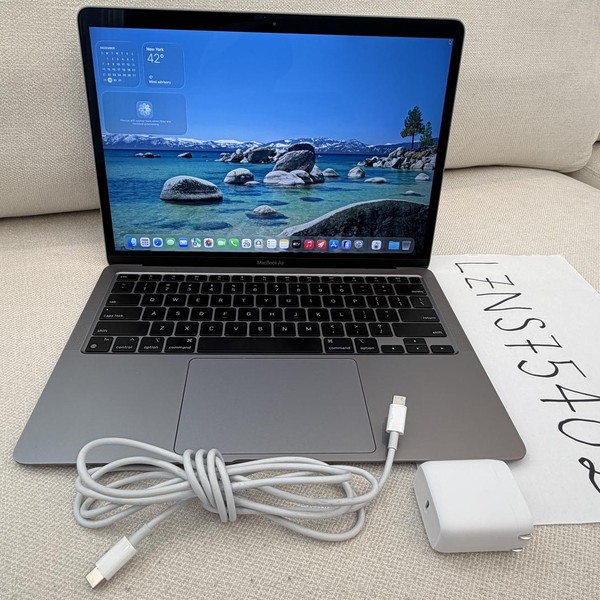 MacBook Air 2020 - 13 inch - 1 TB, Gray, 16 GB, Apple M1