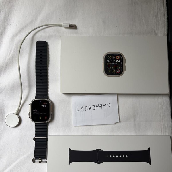 Apple Watch Ultra 2 49mm - Unlocked, Natural, A2986