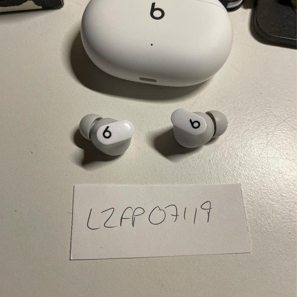 Beats Studio Buds - White