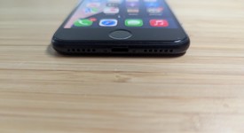 Good
													Apple iPhone SE 3rd Gen 2022 - Unlocked, Midnight, 128 GB, A2595, photo 3 of 15