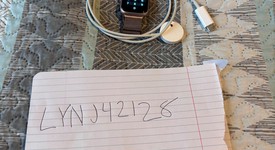 Fair
													Apple Watch Series 5 40mm - Unlocked, Gold, A2094 Cellular, Aluminum, photo 2 of 3