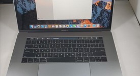 Good
													MacBook Pro 2016 (With Touch Bar) - 15" - Gray, 256 GB, 16 GB, photo 1 of 11