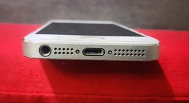 Good
													Apple iPhone 5S - Unlocked Non-US, Gold, 16 GB, A1530, photo 4 of 10