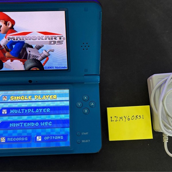 Nintendo DSi XL - Blue