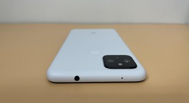 Good
													Google Pixel 4a 5G - Unlocked, White, 128 GB, 6 GB, G025E, photo 3 of 6