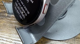 Good
													Samsung Galaxy Watch4 - Unlocked, Gold, 40mm, photo 4 of 5