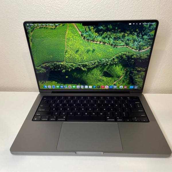 MacBook Pro 2021 - 14 inch - 512 GB, Gray, 16 GB, Apple M1 Pro 8-core