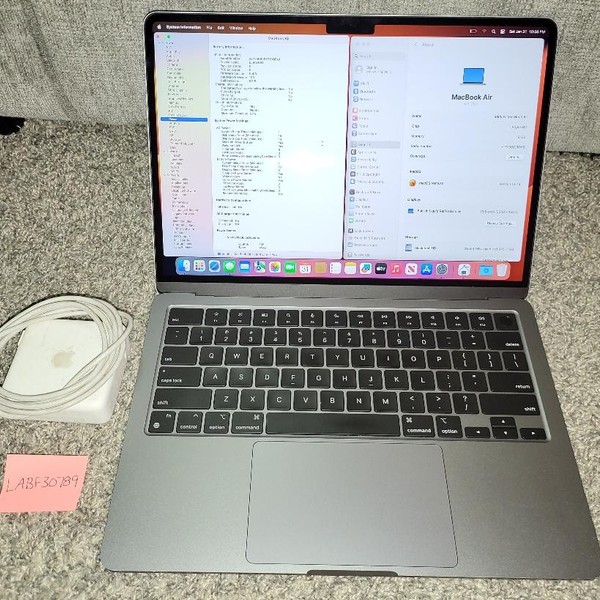 MacBook Air 2022 (M2) - 13 inch - 256 GB, Gray, 8 GB, Apple M2