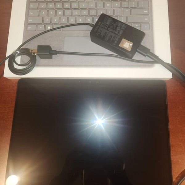 Microsoft Surface Pro 8 - I5, Platinum, 256 GB, 8 GB