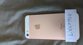 Mint
													Apple iPhone SE 1st Gen 2016 - Unlocked, Rose Gold, 32 GB, A1723, photo 2 of 7