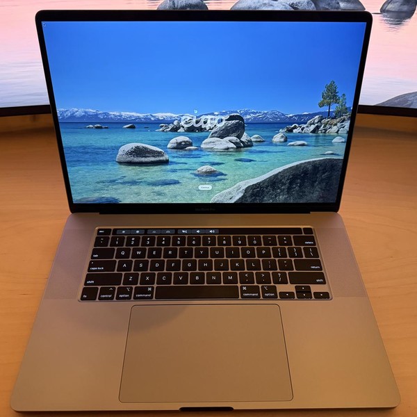 MacBook Pro 2019 - 16 inch - 1 TB, Gray, 32 GB, Intel Core i9