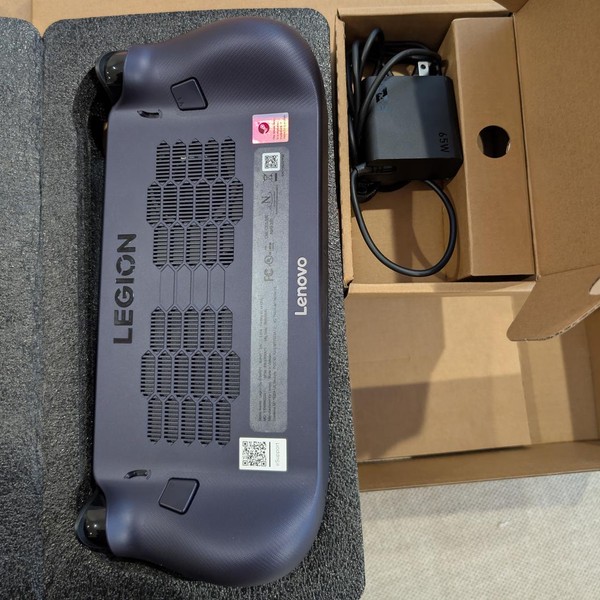 Lenovo Legion Go S - 512 GB, Black, 16 GB, AMD Ryzen Z2 Go