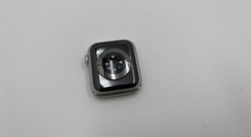 Good
													Apple Watch Series 6 40mm - Unlocked, Silver, A2293 - Cellular, Aluminum, photo 4 of 5