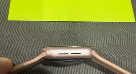 Good
													Apple Watch Series 5 40mm - T-Mobile, Gold, A2094 Cellular, Aluminum, photo 5 of 6