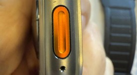 Good
													Apple Watch Ultra 49mm - Unlocked, Titanium, A2622, photo 2 of 18