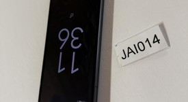 Mint
													Google Pixel 7a - AT&T, Charcoal, 128 GB, 8 GB, GWKK3, photo 4 of 7