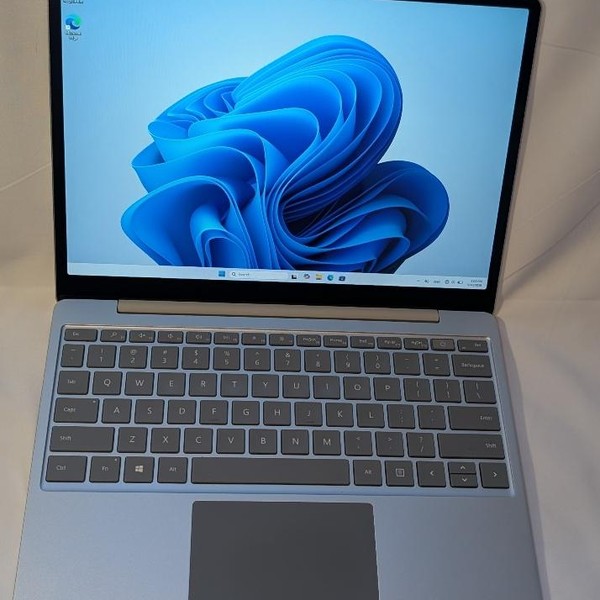 Microsoft Surface Laptop Go - 256 GB, Platinum, 16 GB, Intel Core i5