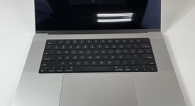 Mint
													MacBook Pro Late 2023 (M3) - 16" - Apple M3 Pro 12-core, Silver, 512 GB, 36 GB, 18-core GPU, photo 1 of 9