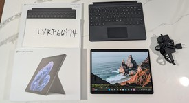 Good
													Microsoft Surface Pro 9 - Wi-Fi, I5, Graphite, 256 GB, 16 GB, Wi-Fi, photo 1 of 9