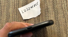 Mint
													Apple iPhone Xr - Unlocked, Black, 64 GB, A1984, photo 4 of 6