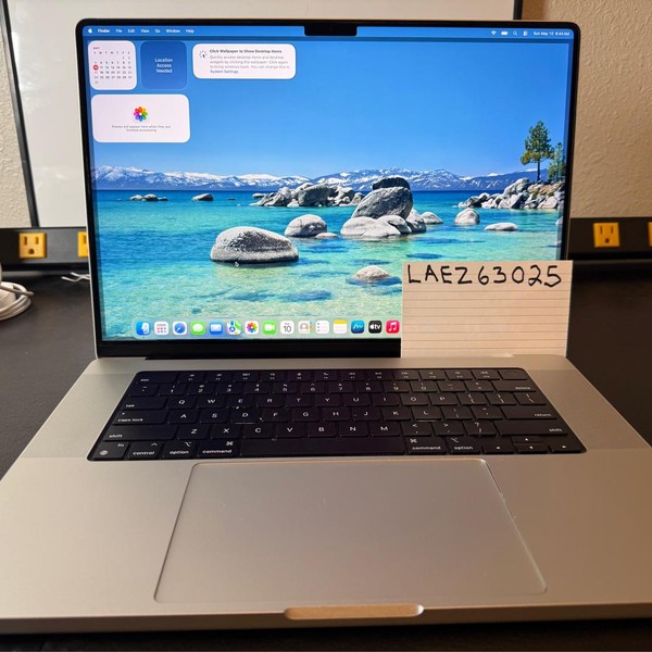 MacBook Pro 2021 - 16 inch - 512 GB, Silver, 32 GB, Apple M1 Pro 10-core