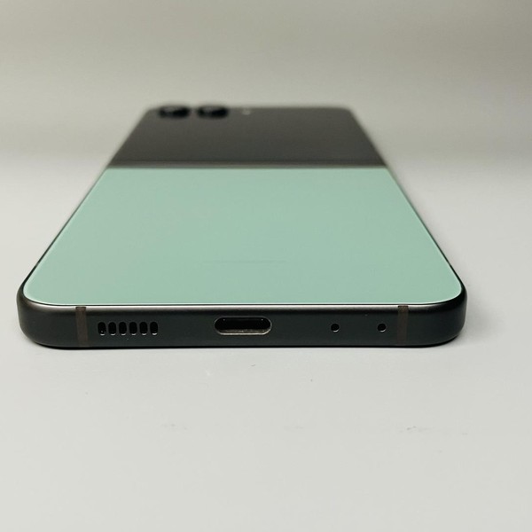 Samsung Galaxy Z Flip5 - AT&T, 256 GB, Green, 8 GB, SM-F731U