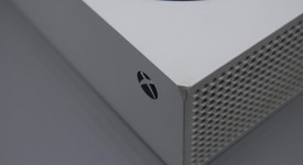 Fair
													Xbox Series S (2020) - White, 512 GB, photo 4 of 8