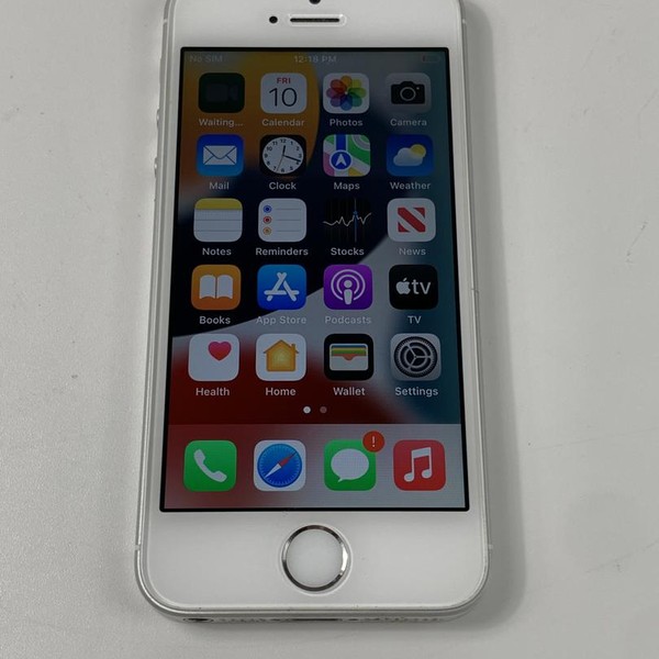 Apple iPhone SE 1st Gen 2016 - Unlocked, 64 GB, Silver, A1723