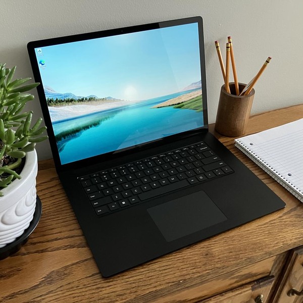 Microsoft Surface Laptop 5 - 1 TB, Black, 32 GB, Intel Core i7, 15 inch