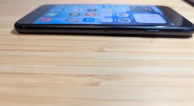 Good
													Apple iPhone SE 3rd Gen 2022 - Unlocked, Midnight, 64 GB, A2595, photo 4 of 14