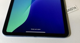Mint
													Apple iPad 10th Gen - Unlocked, Blue, 64 GB, A2757, photo 2 of 7