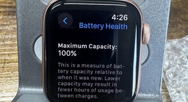 Good
													Apple Watch SE 1st Gen 40mm - Unlocked, Gold, A2353 - Cellular, Aluminum, photo 3 of 6