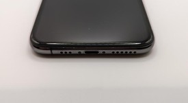 Good
													Apple iPhone Xs - Unlocked, Gray, 64 GB, A1920, photo 3 of 7