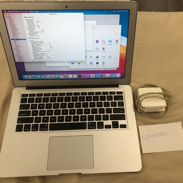 MacBook Air 2017 - 13 inch - I7, Silver, 256 GB, 8 GB
