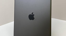 Fair
													Apple iPad 8th Gen - Wi-Fi, Gray, 32 GB, A2270, photo 3 of 5