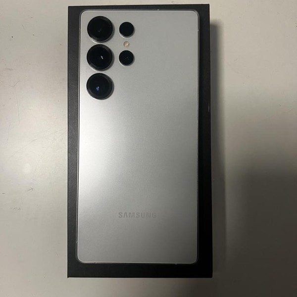 Samsung Galaxy S25 Ultra - Unlocked, 256 GB, Whitesilver, 12 GB, SM-S938U1