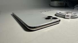 Good
													Apple iPhone 11 Pro Max - Unlocked, Silver, 64 GB, A2161, photo 3 of 6