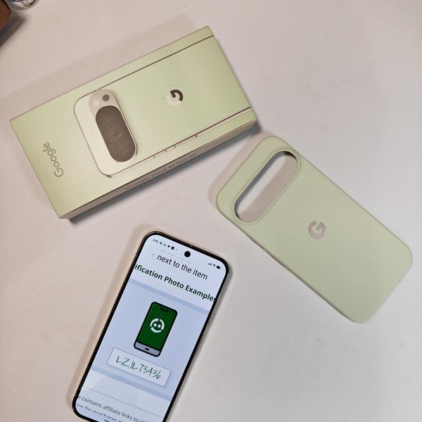 Google Pixel 10 Pro XL - Unlocked, 256 GB, Jade, GUL82