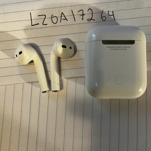 Apple AirPods 2nd Gen - Lightning Case