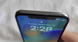 Good
													Apple iPhone Xs - Unlocked, Silver, 256 GB, A1920, photo 4 of 11