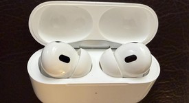 Used
													Apple AirPods Pro 2 - USB-C, photo 2 of 7