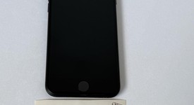 Good
													Apple iPhone SE 2nd Gen 2020 - Unlocked, Black, 64 GB, A2275, photo 2 of 7