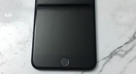 Good
													Apple iPhone 7 Plus - Unlocked, Black, 32 GB, A1661, photo 2 of 8