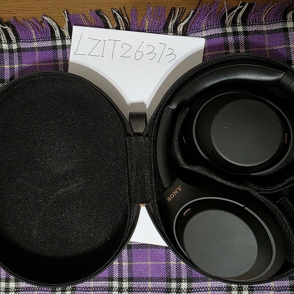 Sony WH-1000XM4 - Black