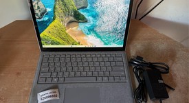 Good
													Microsoft Surface Laptop - Silver, 512 GB, 16 GB, photo 1 of 5